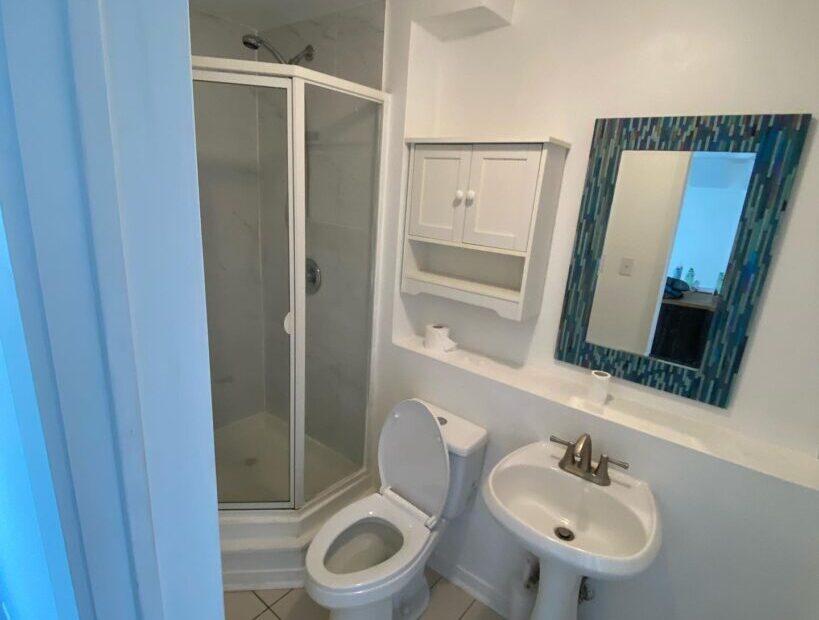 3207230400883609055_22576699655-819x1024